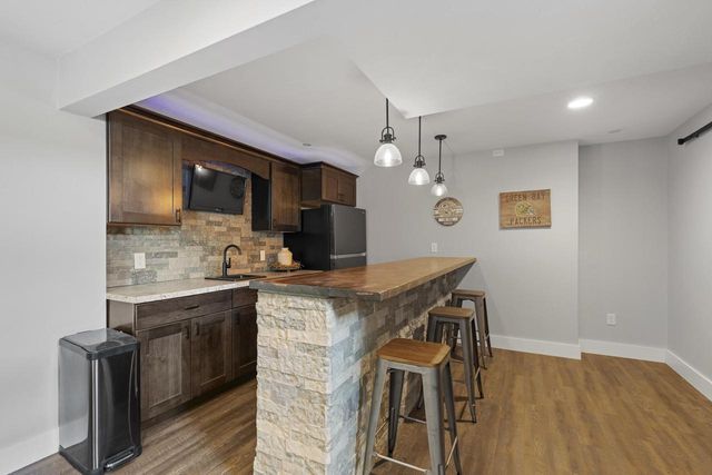 W7574 CROSS COUNTRY LANE, Hortonville, WI 54944