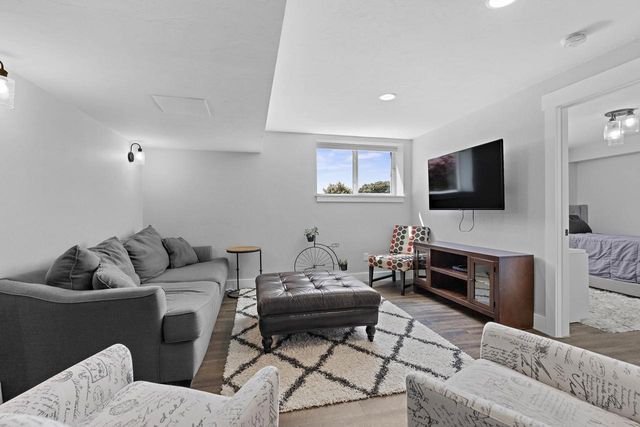 W7574 CROSS COUNTRY LANE, Hortonville, WI 54944