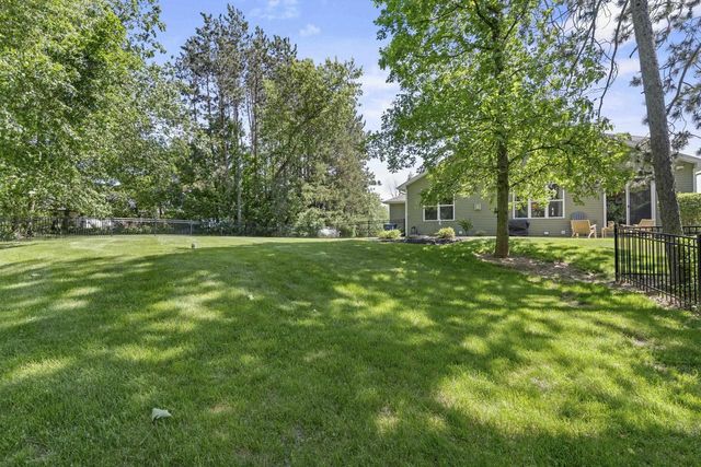 W7574 CROSS COUNTRY LANE, Hortonville, WI 54944