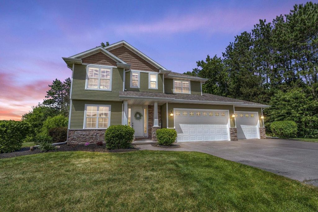 W7574 CROSS COUNTRY LANE, Hortonville, WI 54944