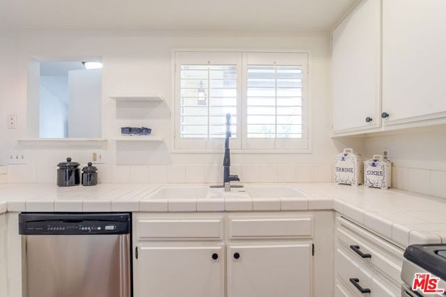 4852 Cabana Drive 202, Huntington Beach, CA 92649