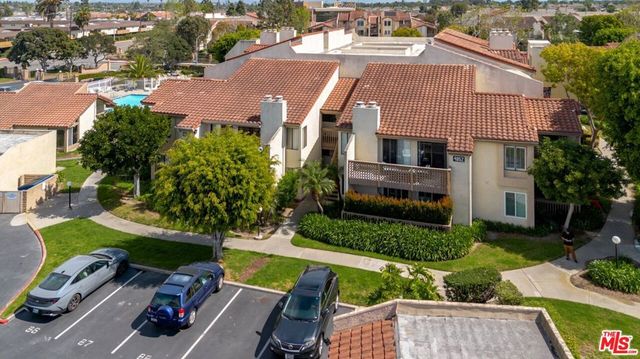 4852 Cabana Drive 202, Huntington Beach, CA 92649