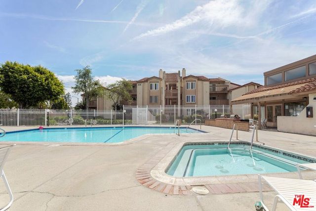 4852 Cabana Drive 202, Huntington Beach, CA 92649