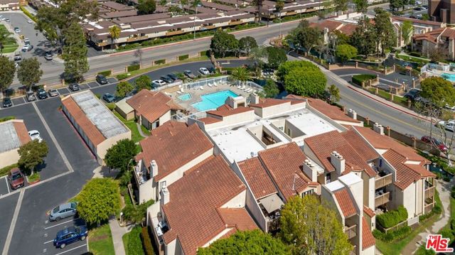 4852 Cabana Drive 202, Huntington Beach, CA 92649