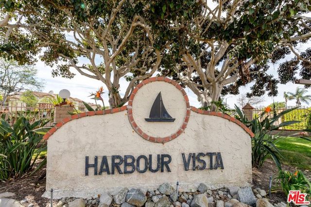 4852 Cabana Drive 202, Huntington Beach, CA 92649