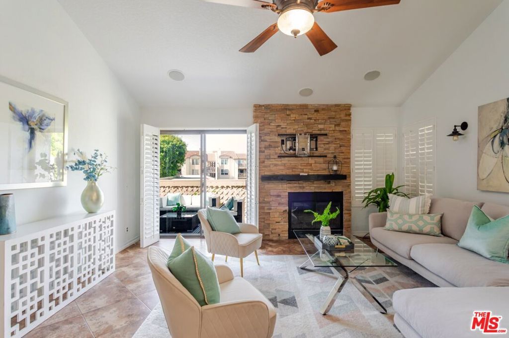 4852 Cabana Drive 202, Huntington Beach, CA 92649