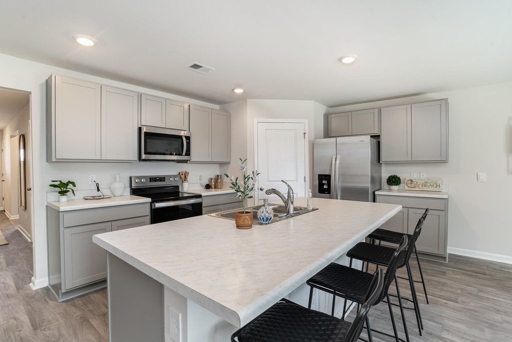 825 Old Pine Dr, Longs, SC 29568 — photo 5