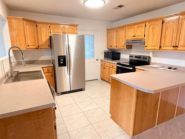 305 Halcomb Drive, Somerset, KY 42501