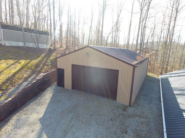 305 Halcomb Drive, Somerset, KY 42501