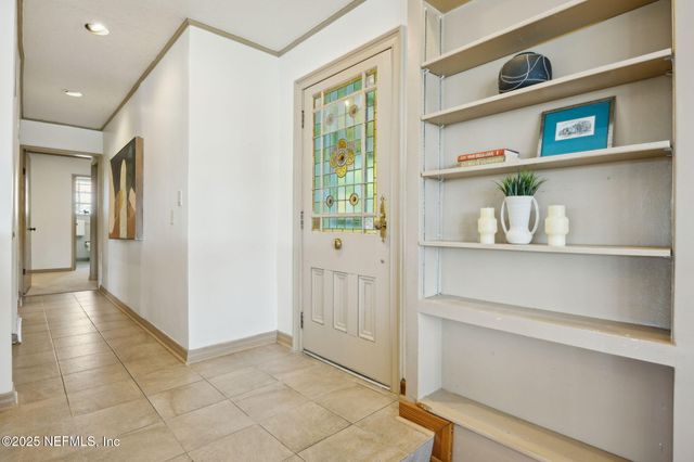 6750 OAKWOOD Drive, Jacksonville, FL 32211