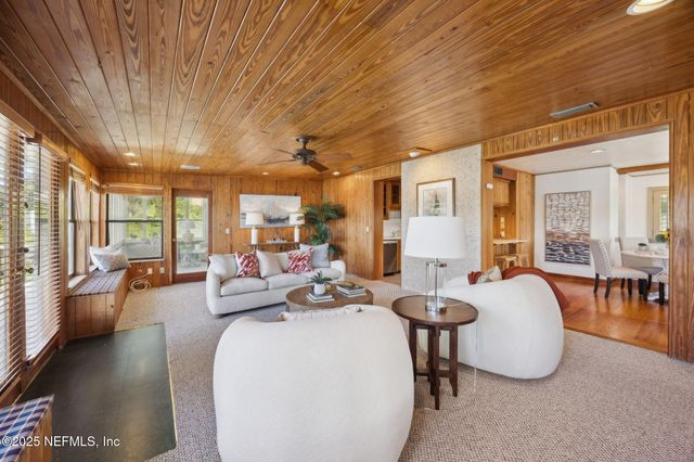 6750 OAKWOOD Drive, Jacksonville, FL 32211