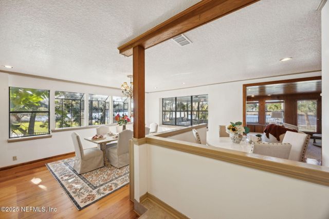 6750 OAKWOOD Drive, Jacksonville, FL 32211