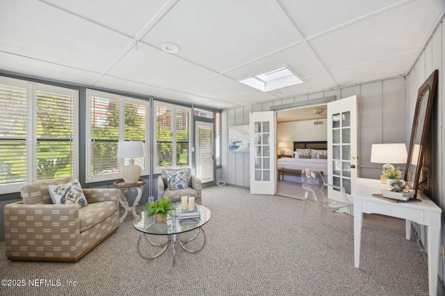 6750 OAKWOOD Drive, Jacksonville, FL 32211