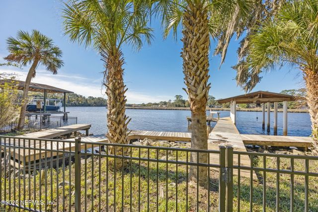 6750 OAKWOOD Drive, Jacksonville, FL 32211