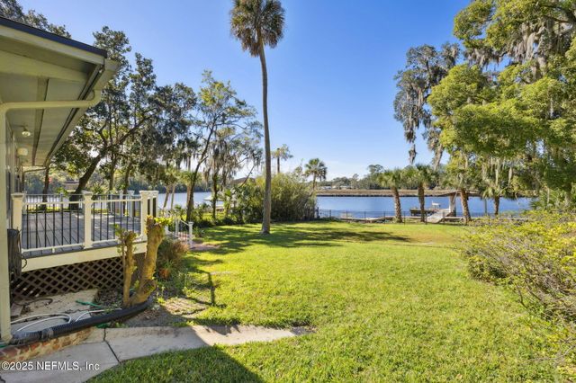 6750 OAKWOOD Drive, Jacksonville, FL 32211