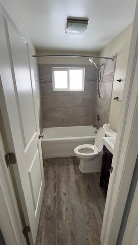 1089 Penarth Street, Commerce Twp, MI 48382