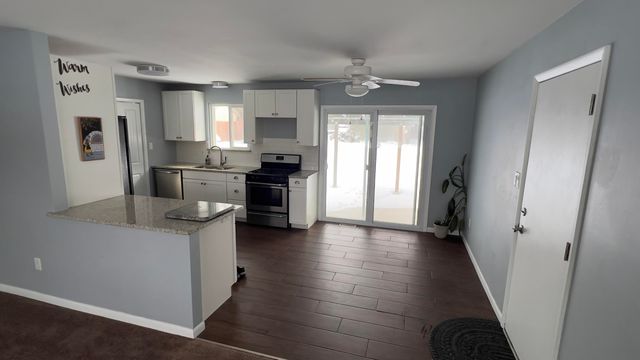 1089 Penarth Street, Commerce Twp, MI 48382