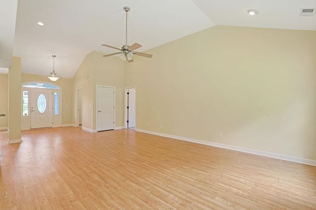 310 Moulton Dr., Longs, SC 29568