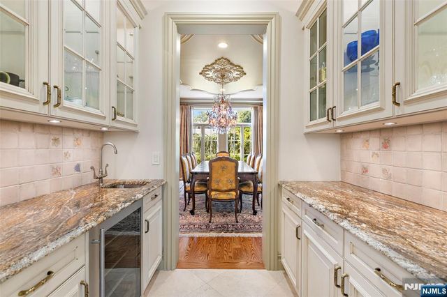 45 Marjorie Terrace, Englewood Cliffs, NJ 07632