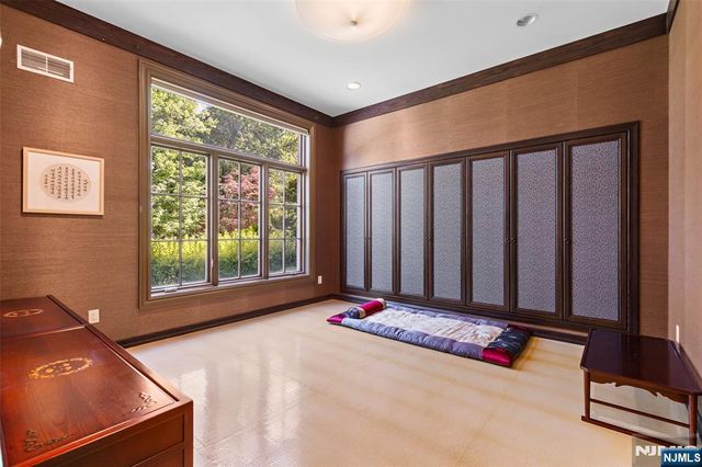 45 Marjorie Terrace, Englewood Cliffs, NJ 07632