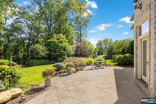 45 Marjorie Terrace, Englewood Cliffs, NJ 07632