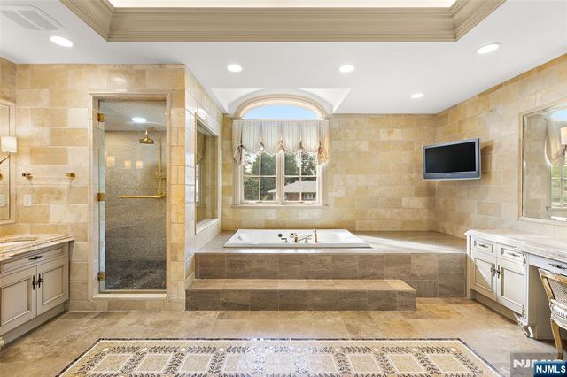 45 Marjorie Terrace, Englewood Cliffs, NJ 07632