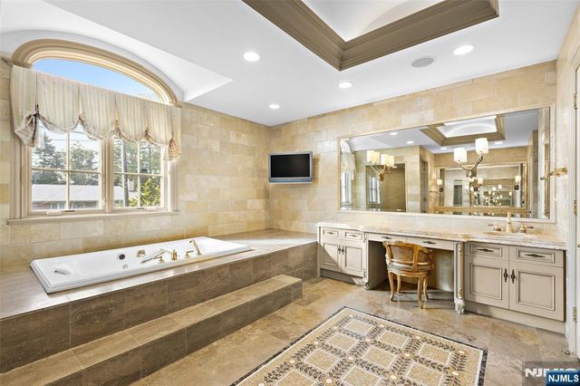 45 Marjorie Terrace, Englewood Cliffs, NJ 07632