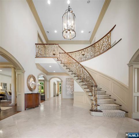 45 Marjorie Terrace, Englewood Cliffs, NJ 07632