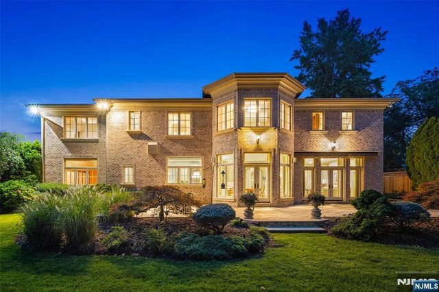 45 Marjorie Terrace, Englewood Cliffs, NJ 07632