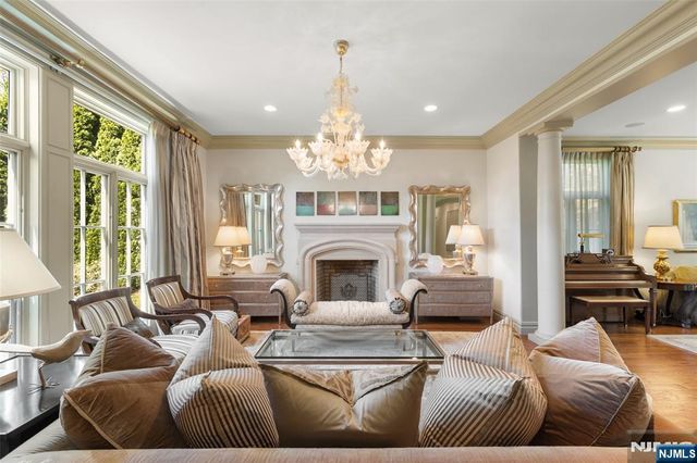 45 Marjorie Terrace, Englewood Cliffs, NJ 07632