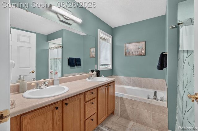 208 Carney Drive, Dundee Village, MI 48131