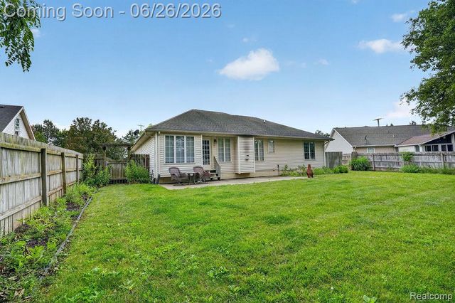 208 Carney Drive, Dundee Village, MI 48131