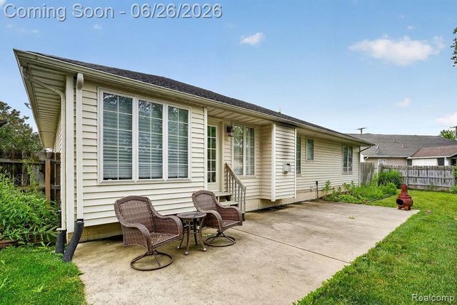 208 Carney Drive, Dundee Village, MI 48131