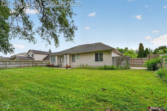 208 Carney Drive, Dundee Village, MI 48131