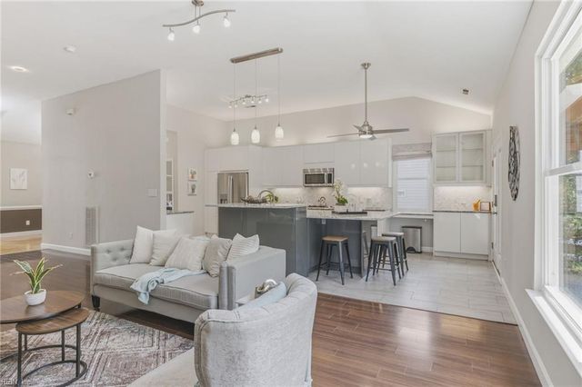 2829 Livingston LOOP, Virginia Beach, VA 23456