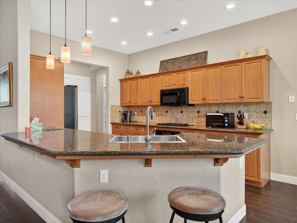 Image 14 of property listing at 2927 Browning Avenue, Clovis, CA 93611