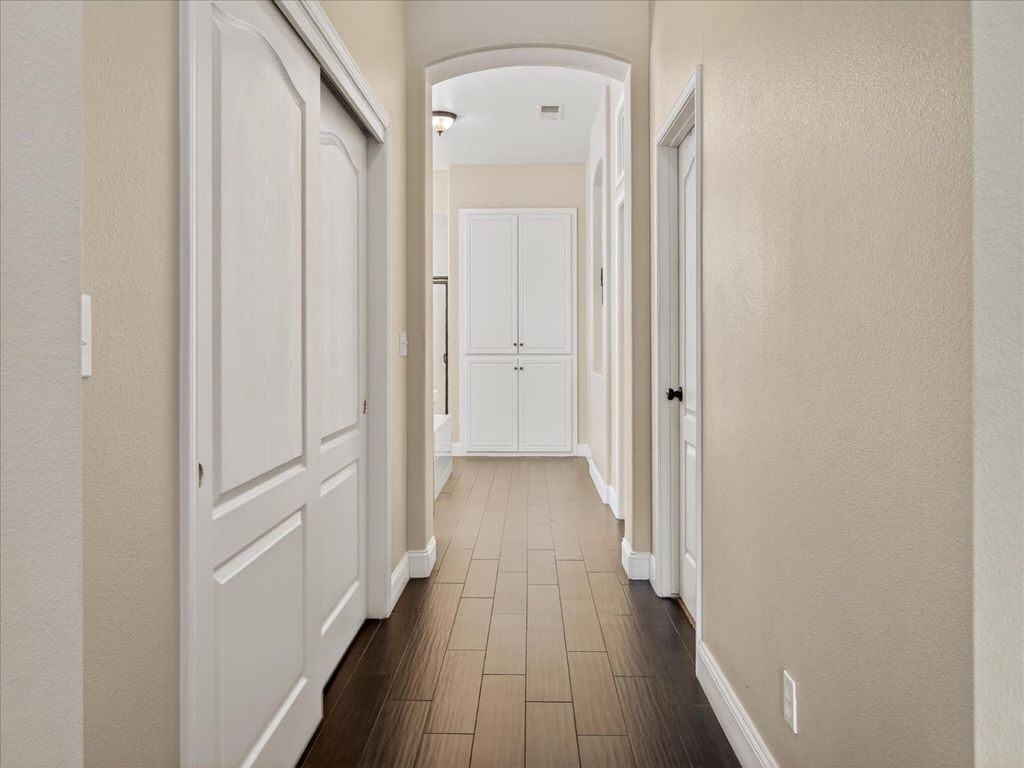 Image 23 of property listing at 2927 Browning Avenue, Clovis, CA 93611