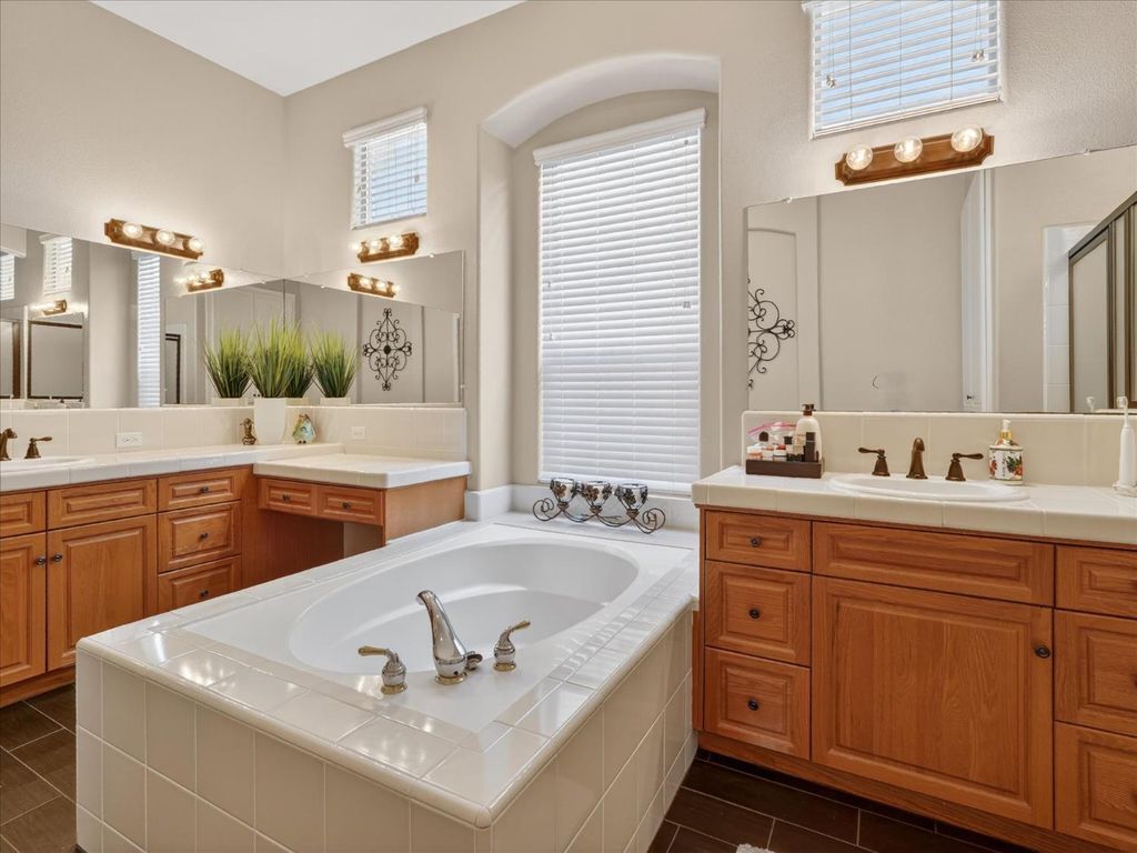 Image 28 of property listing at 2927 Browning Avenue, Clovis, CA 93611