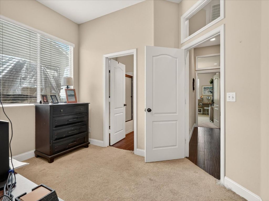 Image 30 of property listing at 2927 Browning Avenue, Clovis, CA 93611