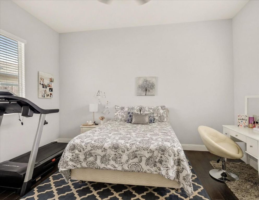 Image 34 of property listing at 2927 Browning Avenue, Clovis, CA 93611