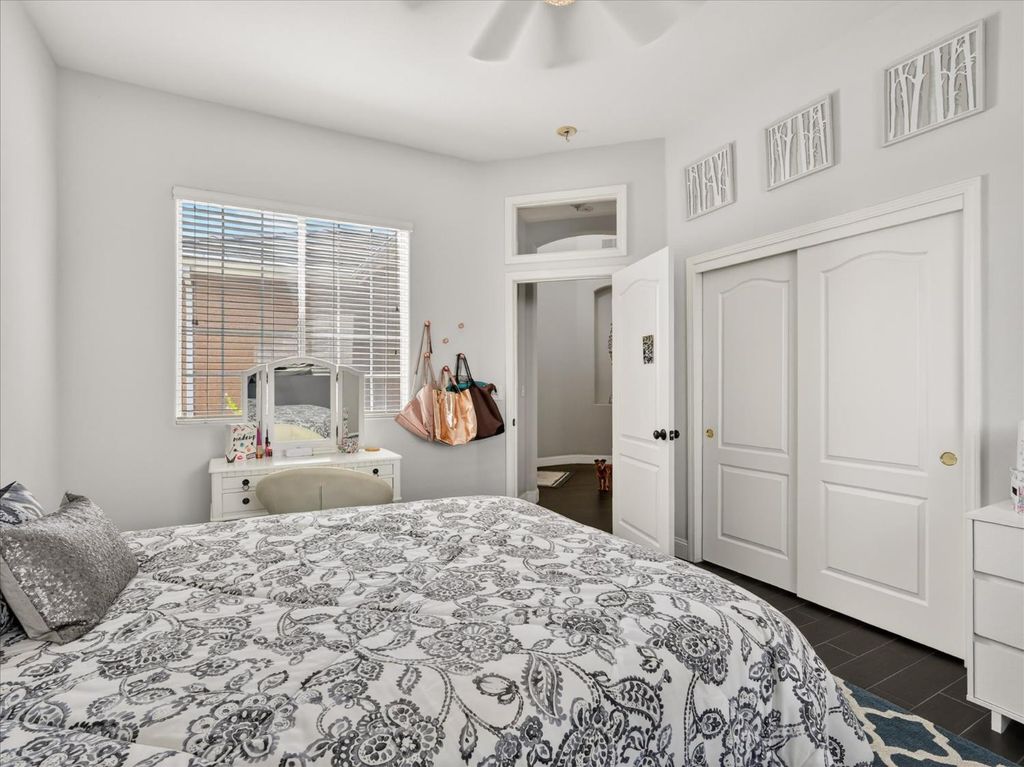 Image 35 of property listing at 2927 Browning Avenue, Clovis, CA 93611