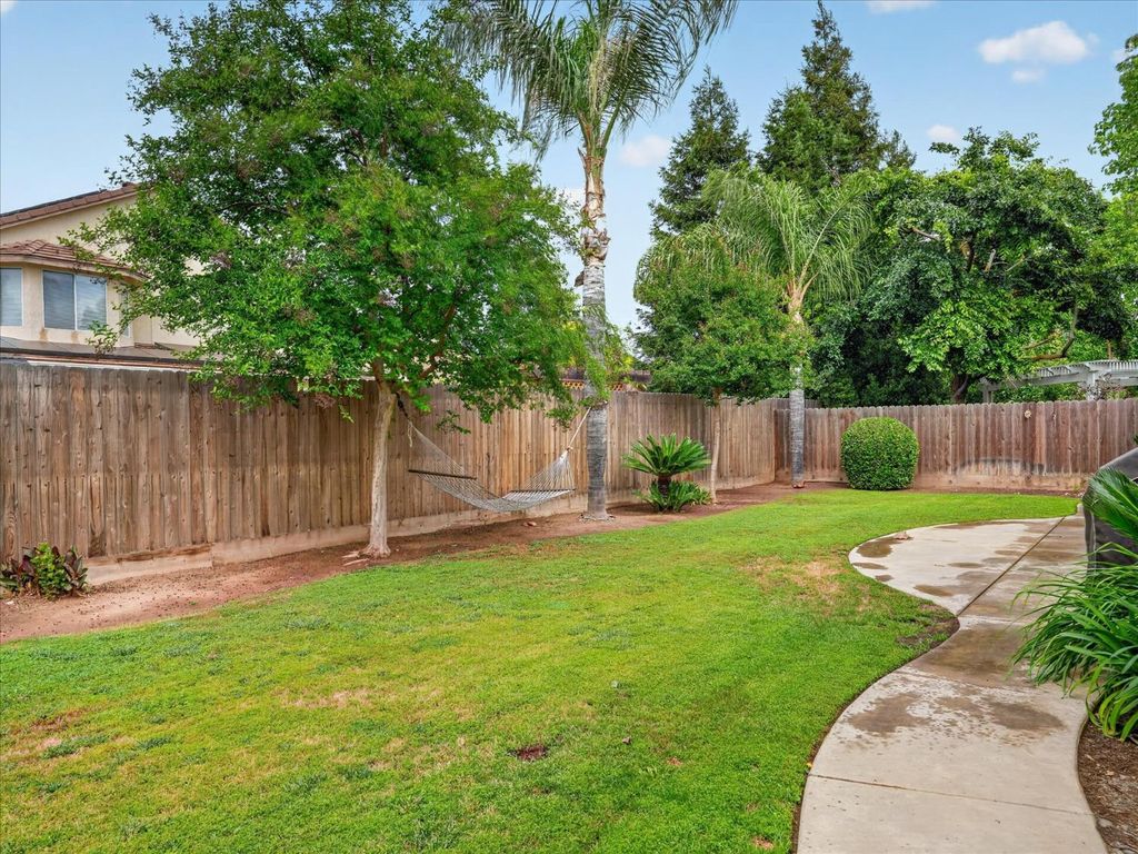 Image 38 of property listing at 2927 Browning Avenue, Clovis, CA 93611