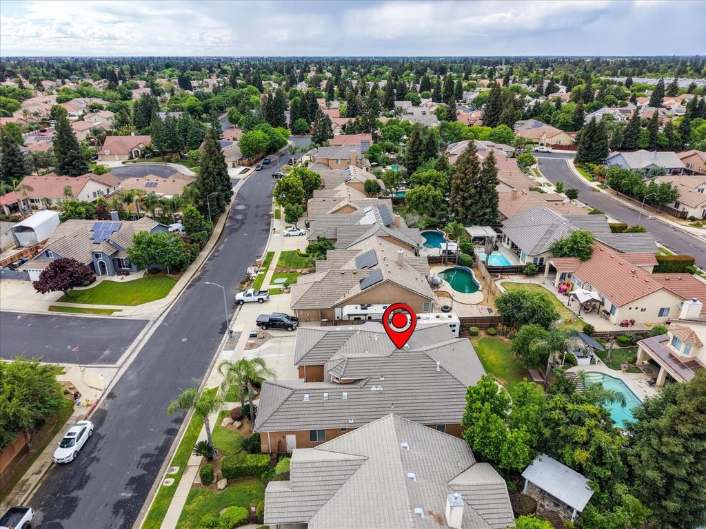 Image 45 of property listing at 2927 Browning Avenue, Clovis, CA 93611