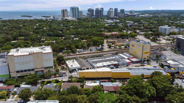 2530 SW 27th St 2530, Miami, FL 33133