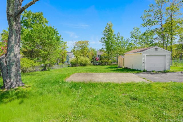 301 Mountain Avenue, Monroe, NY 10950