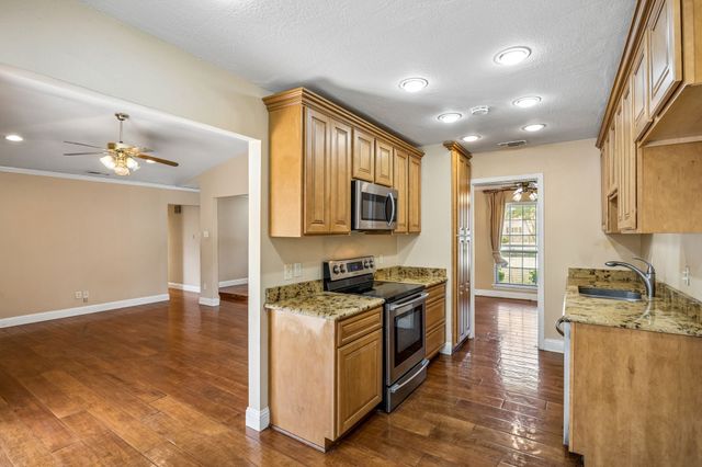 2010 Custer Parkway, Richardson, TX 75080