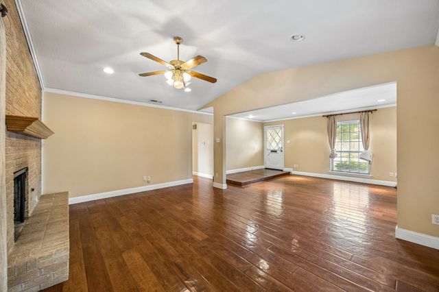 2010 Custer Parkway, Richardson, TX 75080