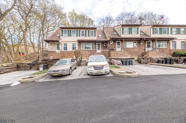 26 Wyker Rd, Franklin Boro, NJ 07416
