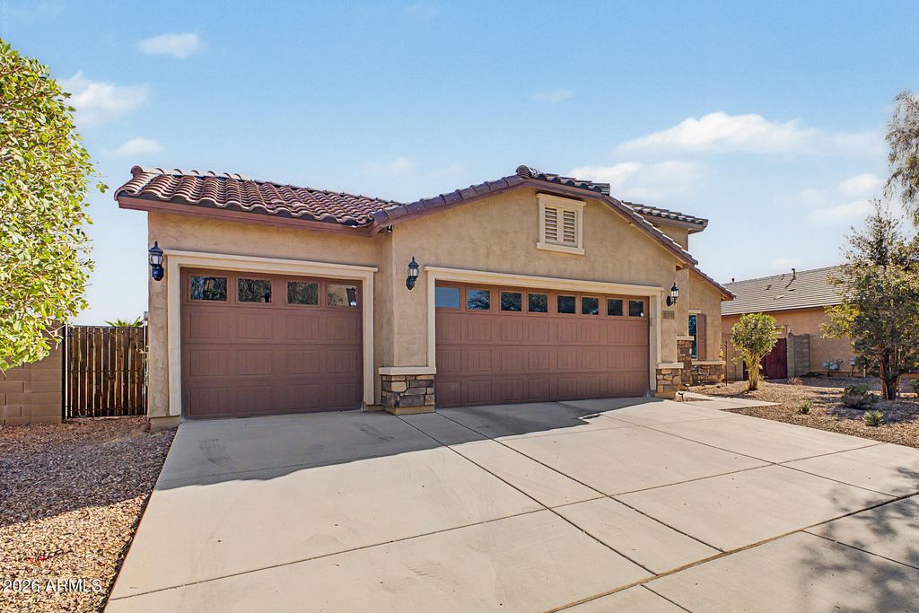 17433 W OBERLIN Way, Surprise, AZ 85387 — photo 2