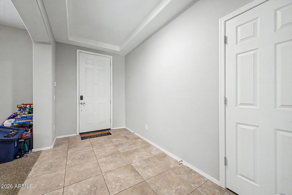 17433 W OBERLIN Way, Surprise, AZ 85387 — photo 4